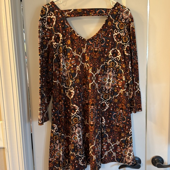 Women’s 3/4 sleeve Tunic - Picture 2 of 3